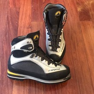 La Sportiva Gore-Tex Mountaineering / Hiking Boots